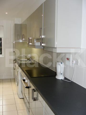 			LET, 3 Bedroom, 1 bath, 1 reception House			 Lurline Gardens, Battersea